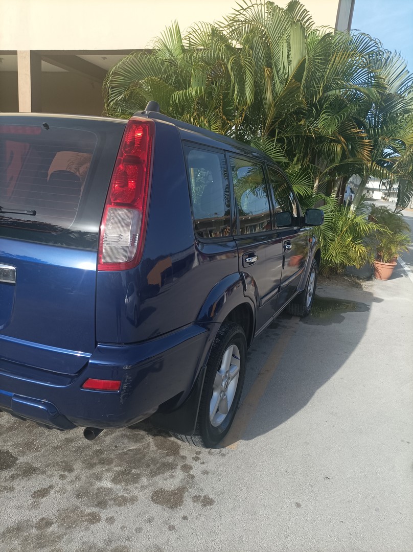 jeepetas y camionetas - Nissan Xtrail t30 2003 la full 4x4  1