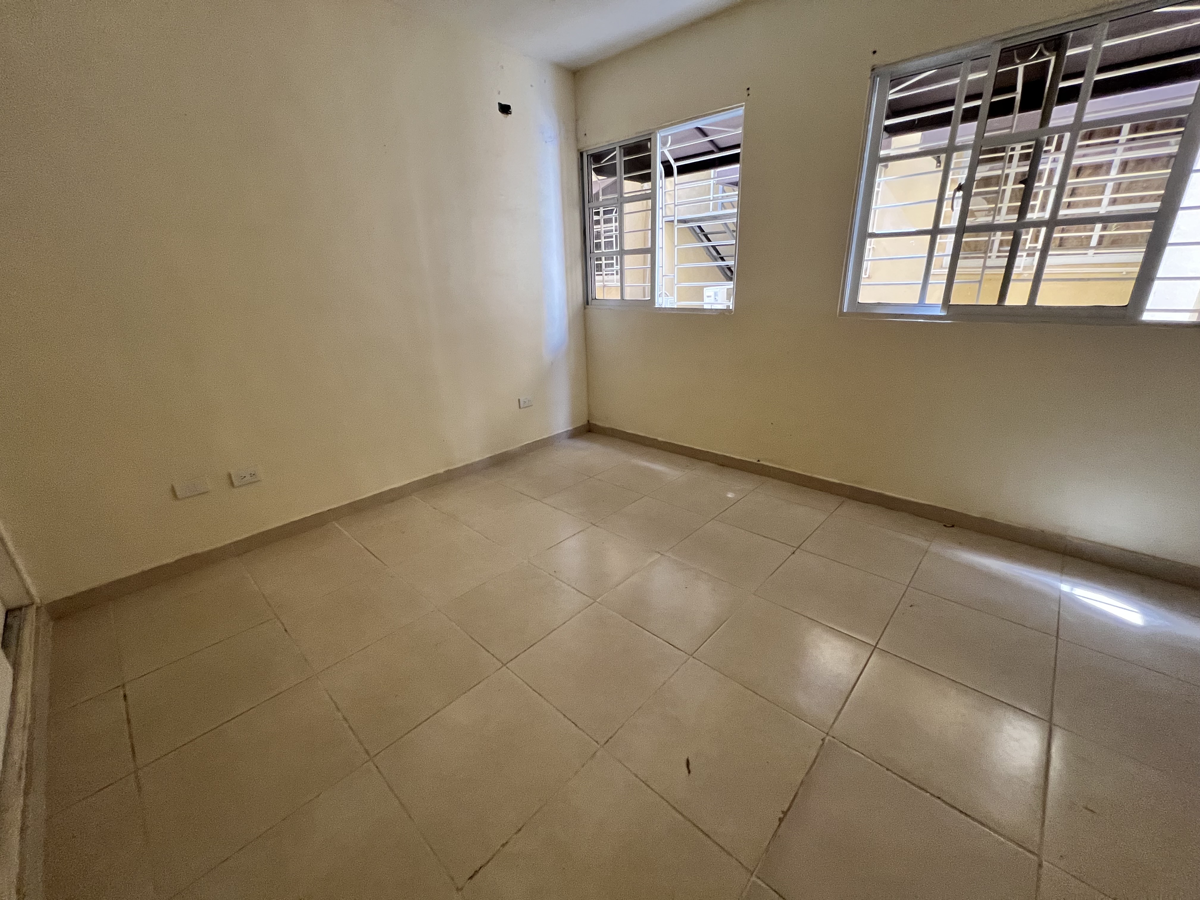 apartamentos - venta de apartamento 2do piso en la autopista de san Isidro Santo Domingo este  2