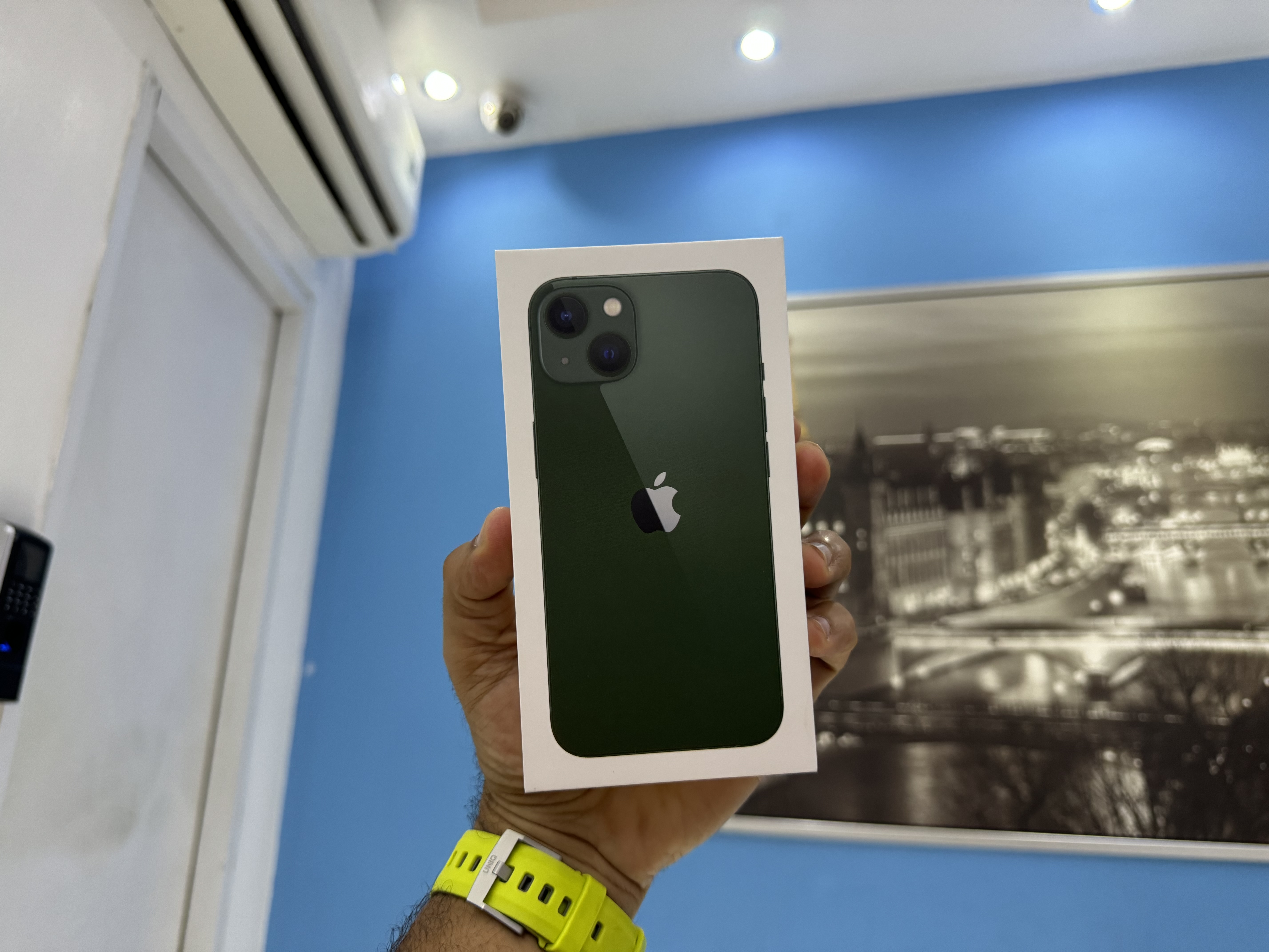 celulares y tabletas - iPhone 13 128GB E-SIM Green Sellado,  RD$ 35,995