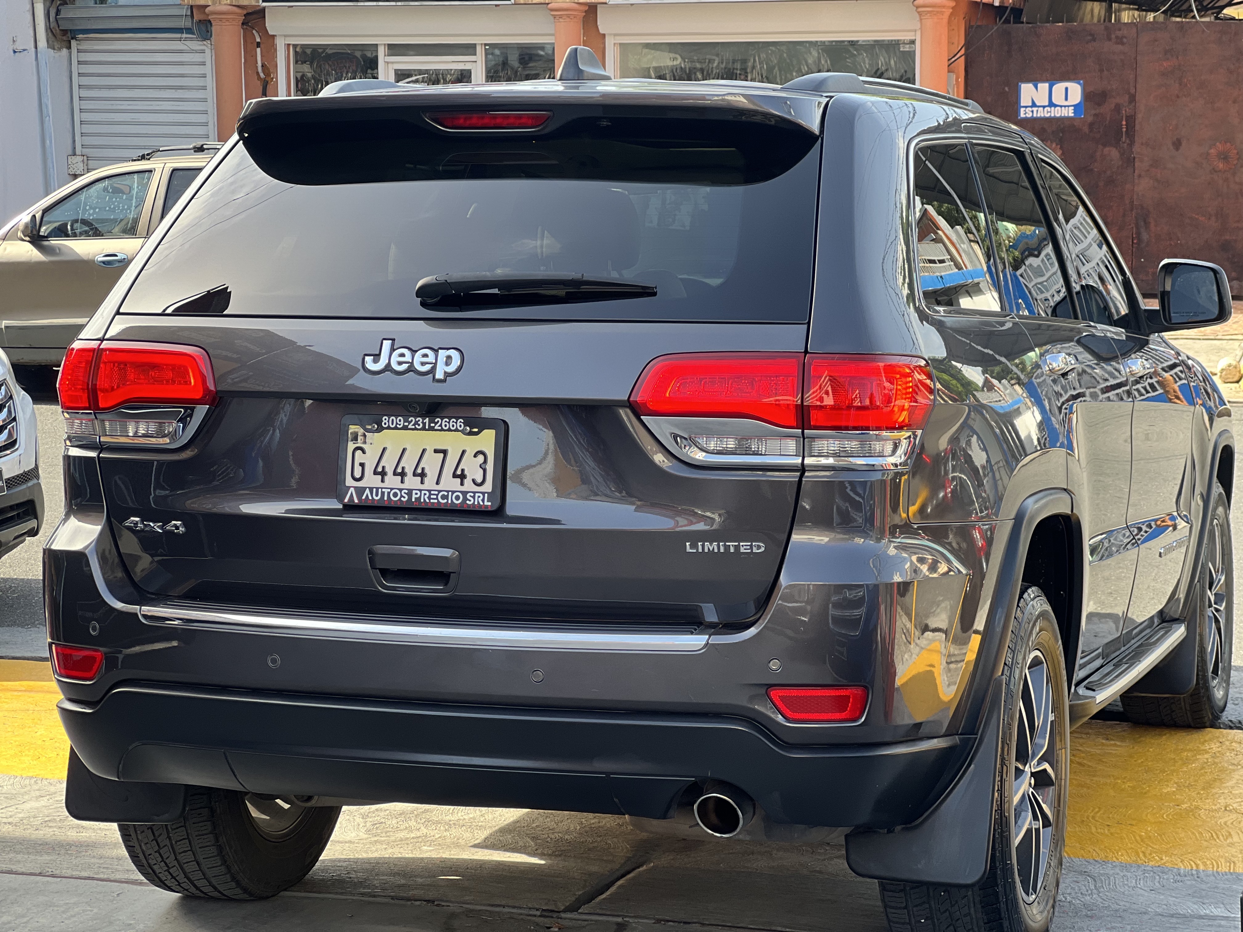 jeepetas y camionetas - Jeep Grand Cherokee Límite 2017 4