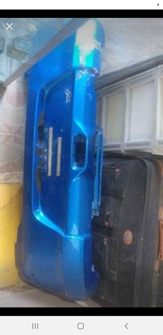repuestos - Bumper trasero original Suzuki Swift 2022