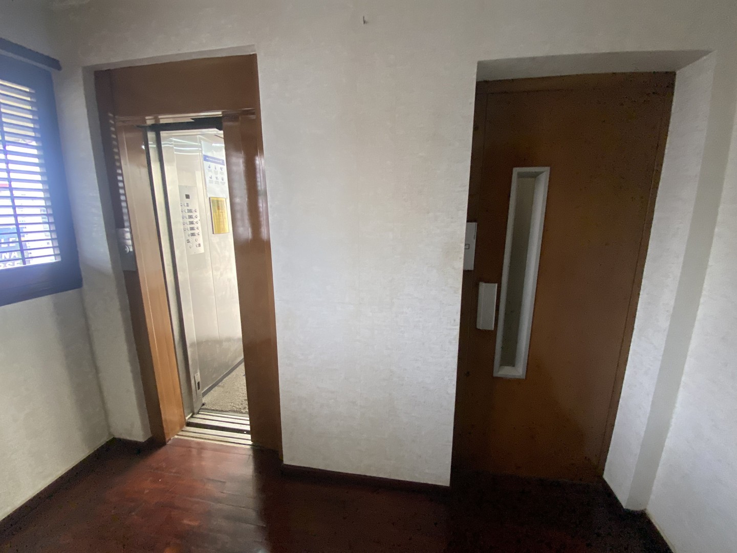 apartamentos - Apartamento en Venta en Naco: ¡Piso Alto, Oportunidad Única! 2