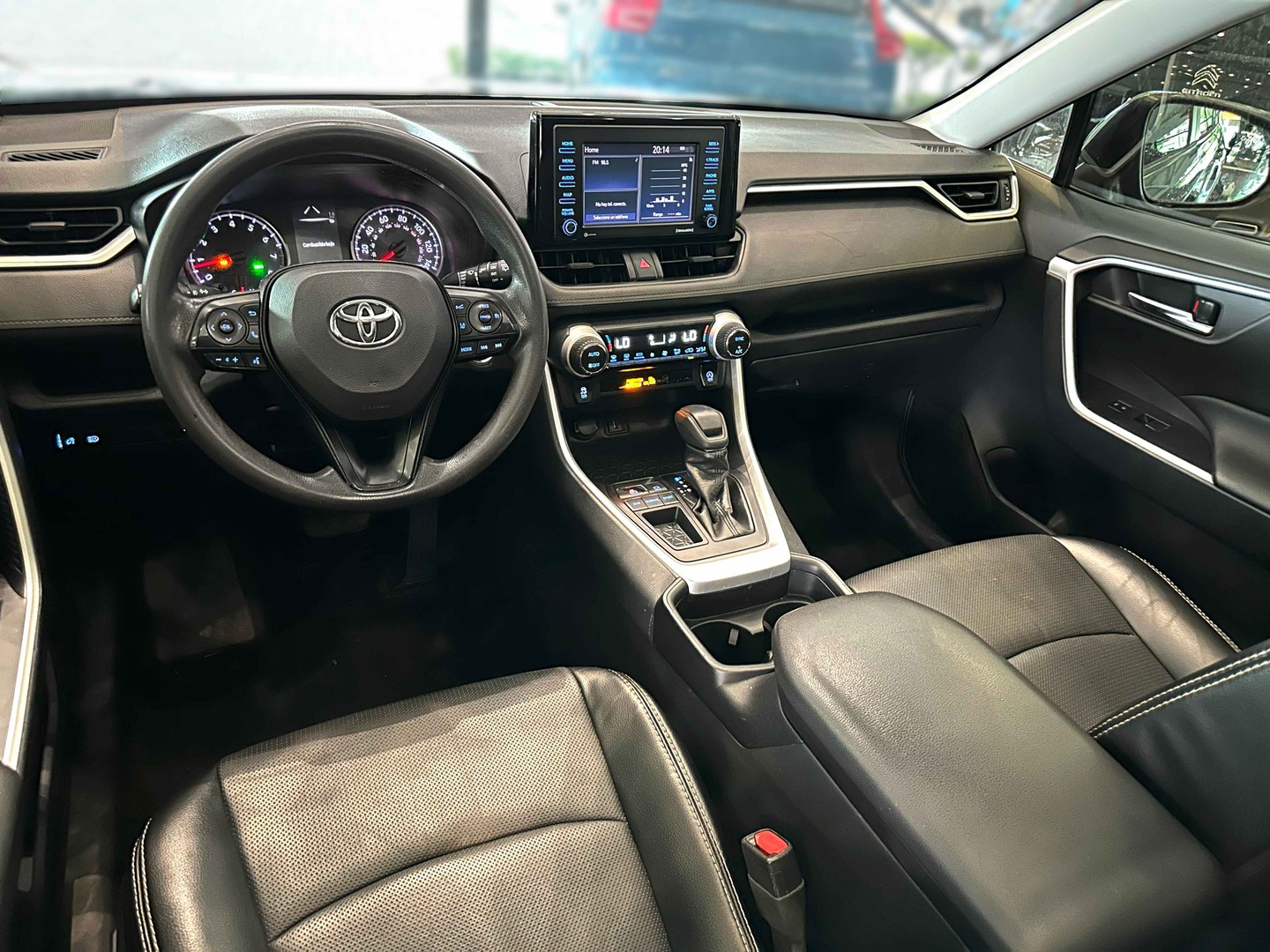 jeepetas y camionetas - Toyota RAV4 XLE 2020 2