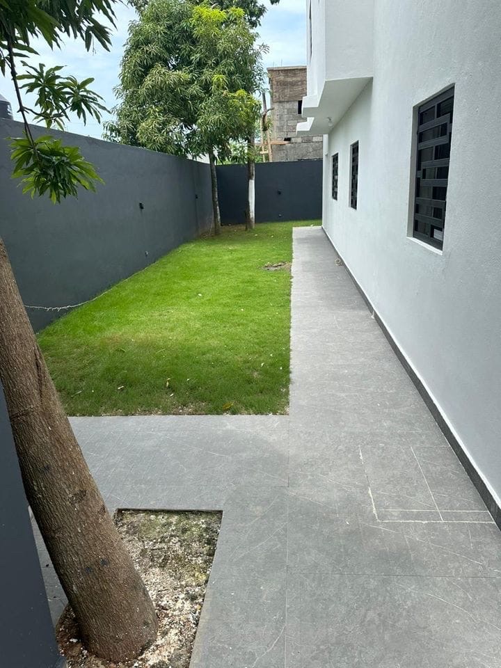 casas - venta de mansión en la autopista de san Isidro brisa oriental Santo Domingo  4