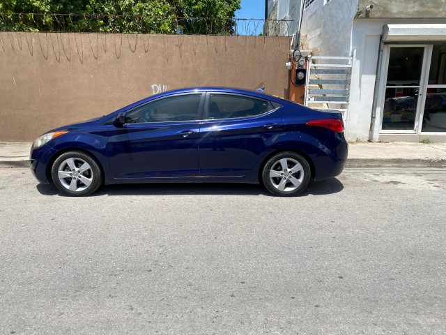 carros - Hiunday elantra 2013 1