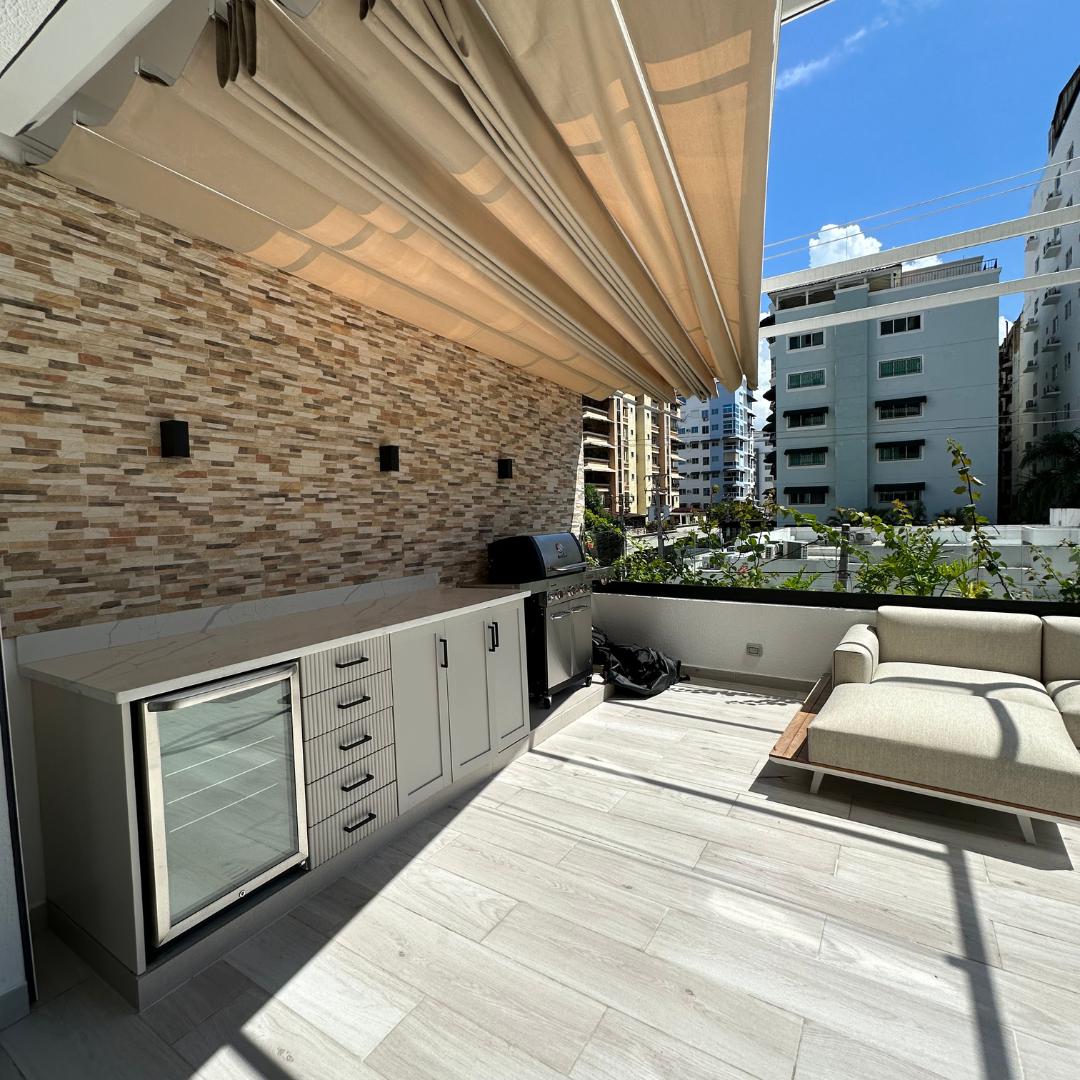 apartamentos - Apartamento en alquiler amueblado en Evaristo Morale con terraza 4