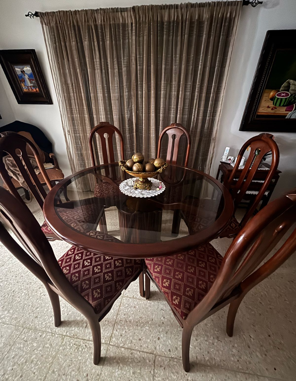 muebles y colchones - Vendo comedor en caoba