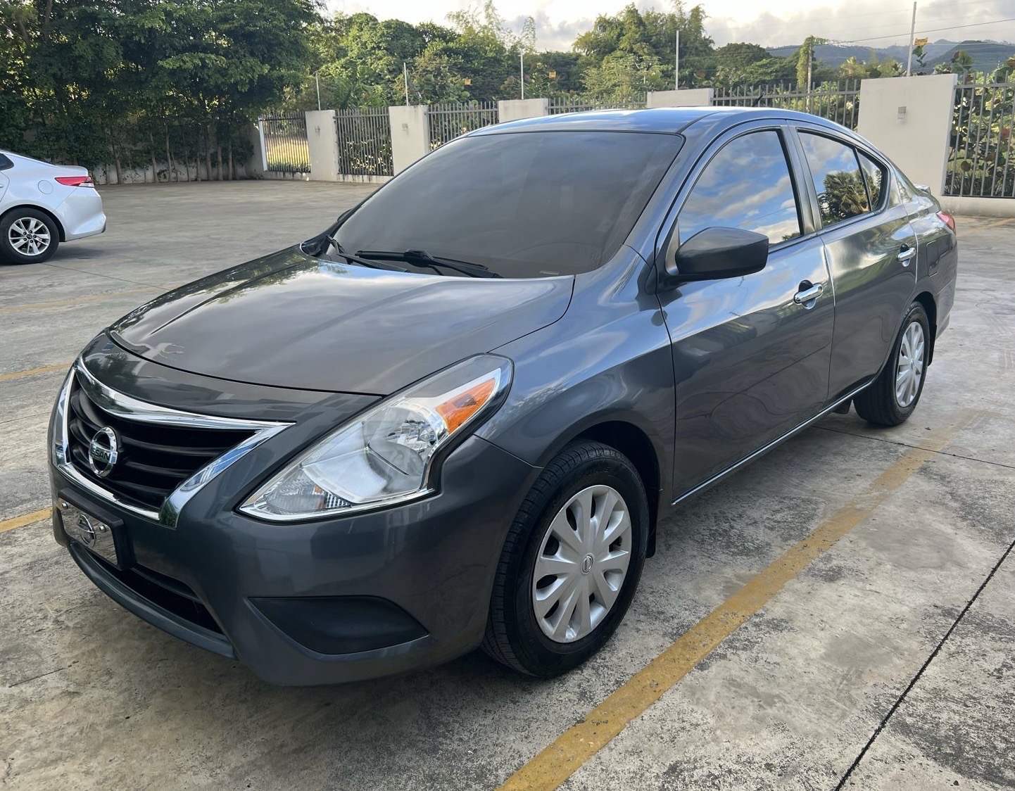 carros - Nissan Versa 2017 - 1 solo dueño 2