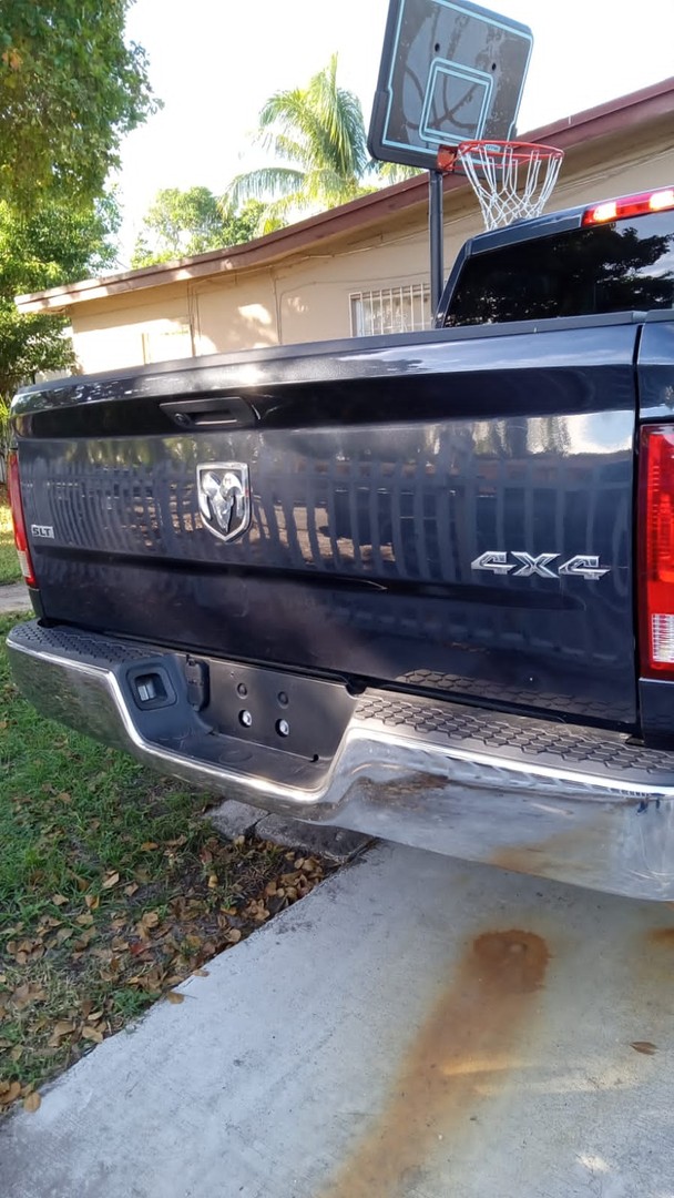 jeepetas y camionetas - Camioneta Dodge Ram
Negociable