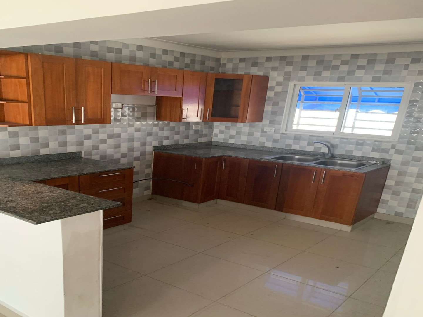 apartamentos - APARTAMENTO EN VENTA EN LOS TRES OJOS 