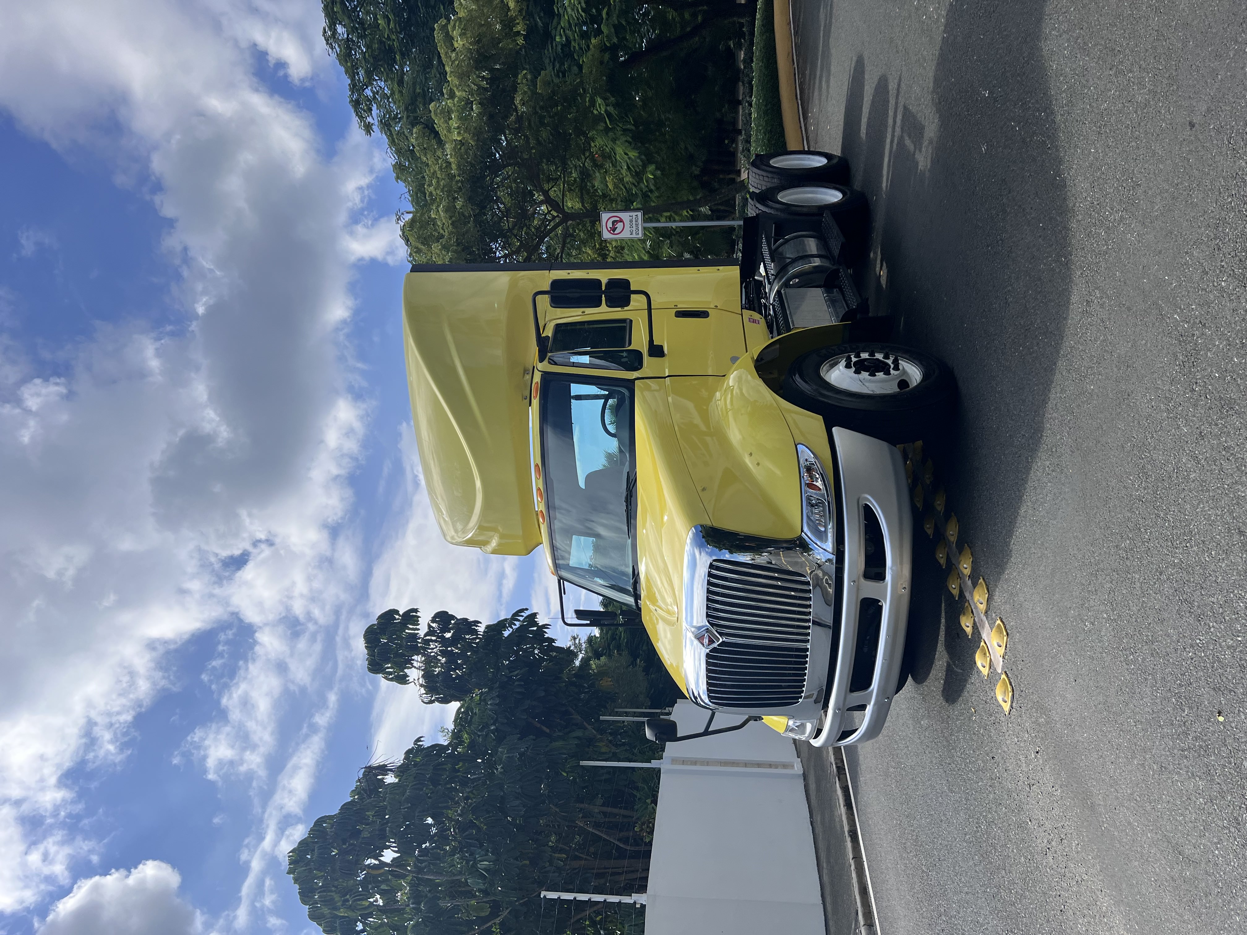 camiones y vehiculos pesados - 2016 International 8600 Transtar