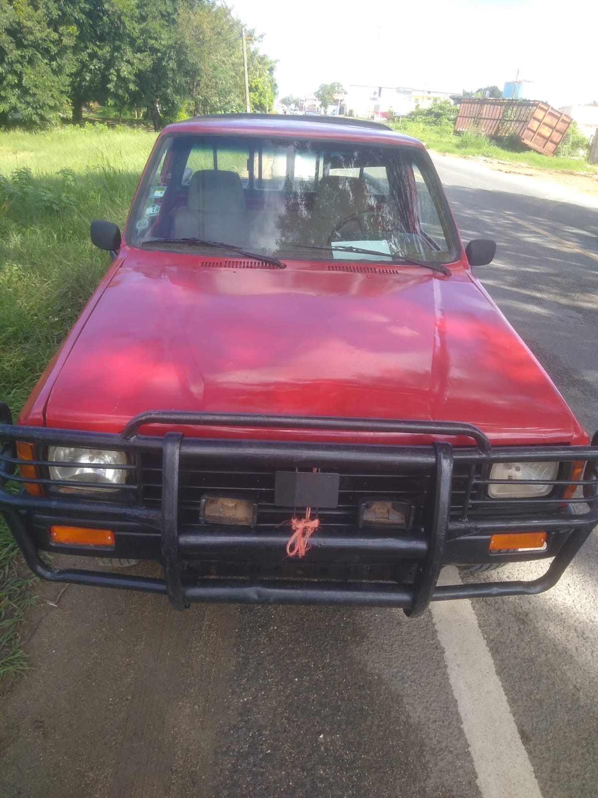 jeepetas y camionetas - SE VENTE CAMIONETA