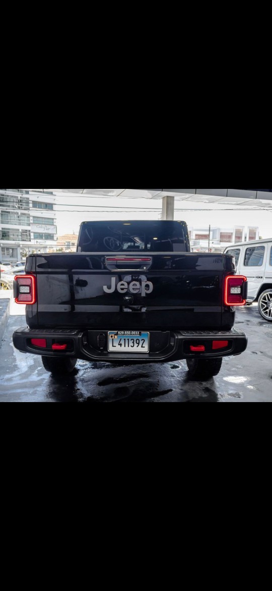 jeepetas y camionetas - Jeep Gladiator rubicon 2020 nuevooo 6