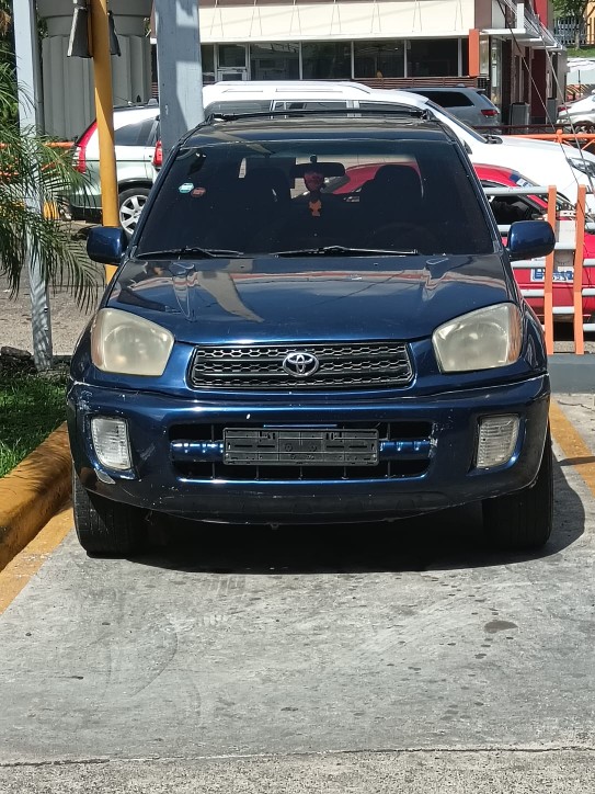 jeepetas y camionetas - Toyota rav4 2002 0