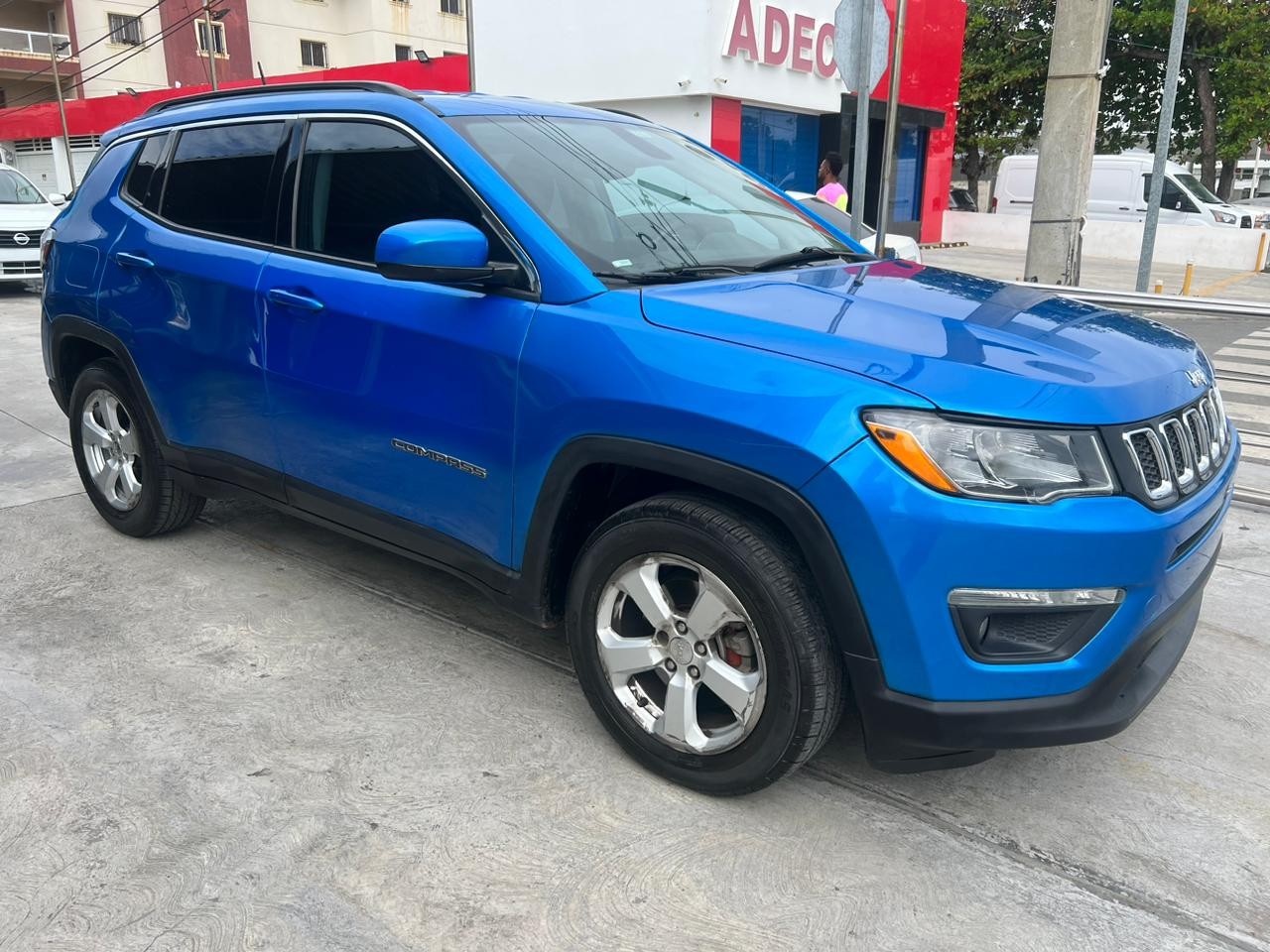 jeepetas y camionetas - Jeep Compass Latitude 2017 5