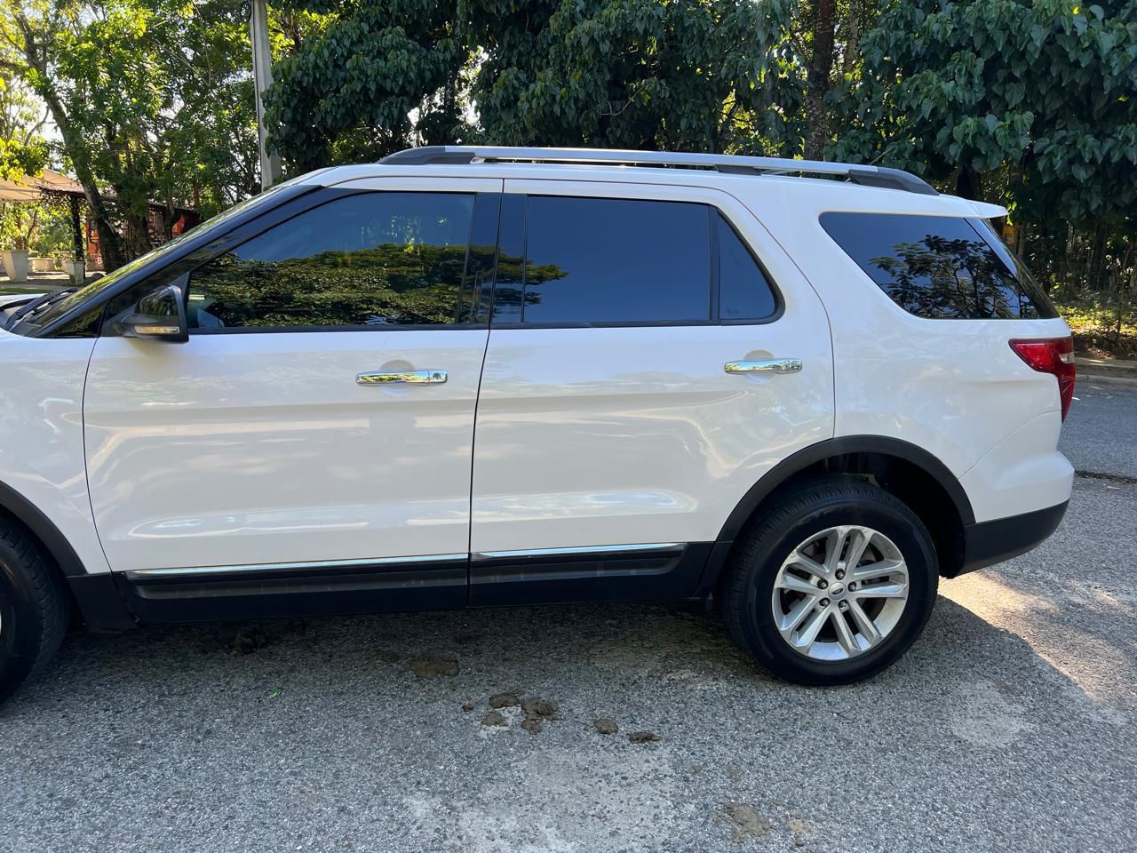 jeepetas y camionetas - Ford Explorer limited 2013 4