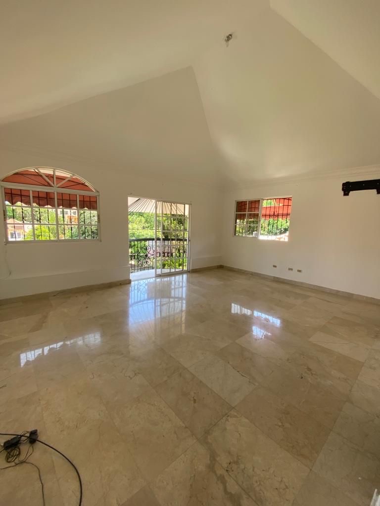 casas - Vendo Casa en Arroyo Hondo, Santo Domingo Distrito Nacional  9