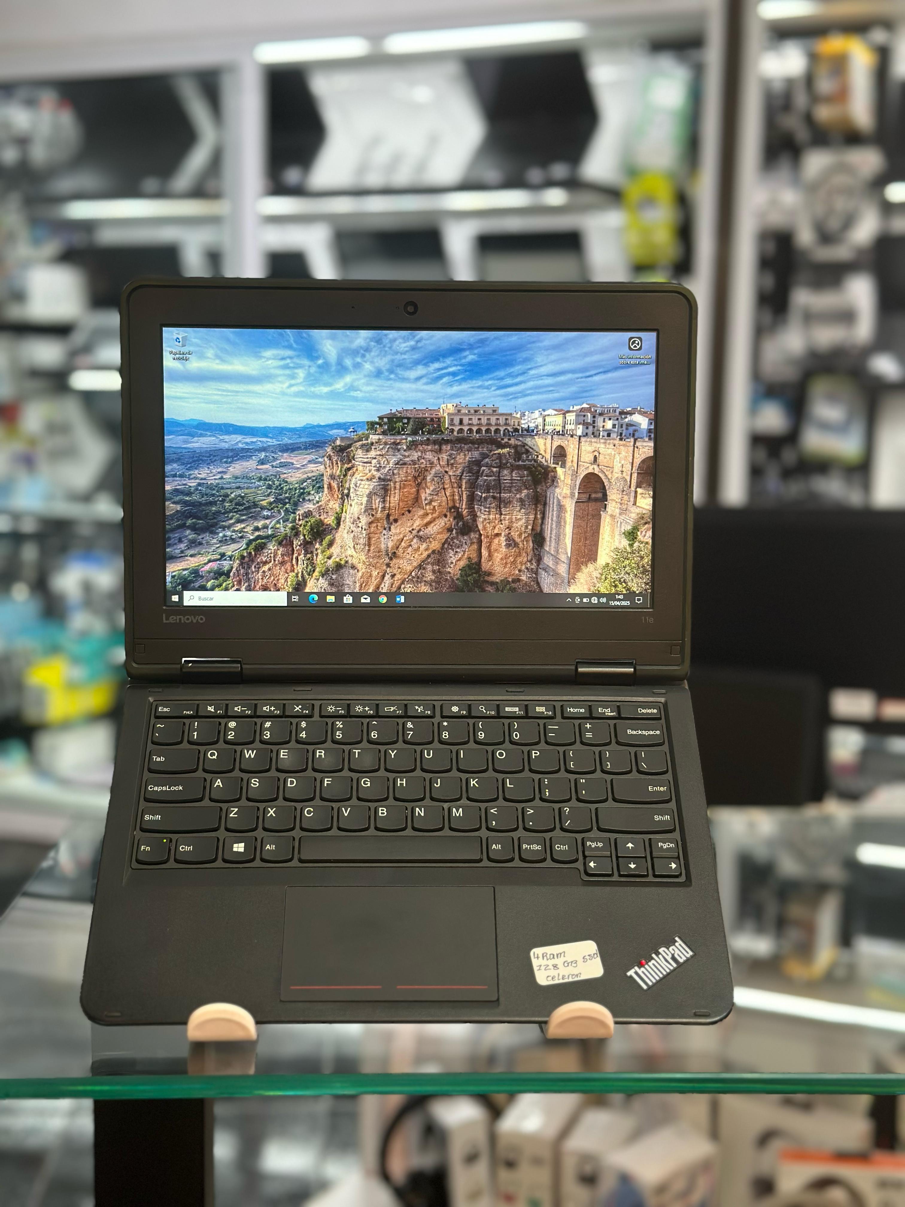 computadoras y laptops - Lenovo 6ta generacion 128GB SSD 0