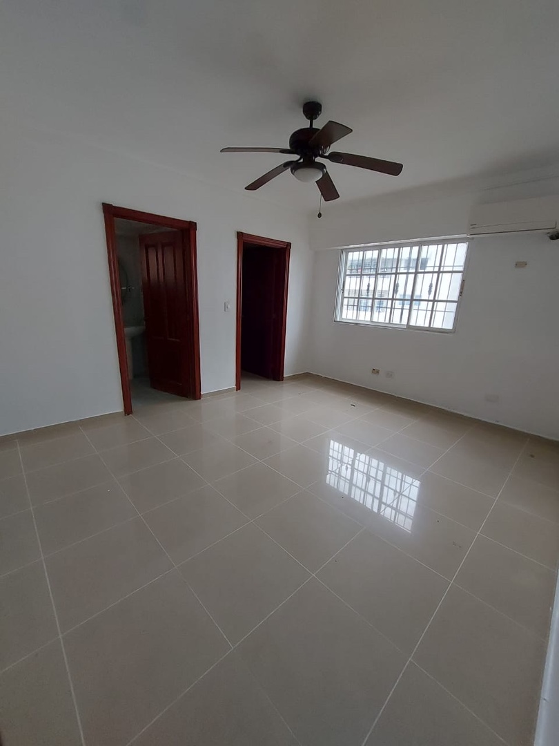 apartamentos - Alquilo o Vendo en Bella Vista, Santo Domingo Distrito Nacional  5