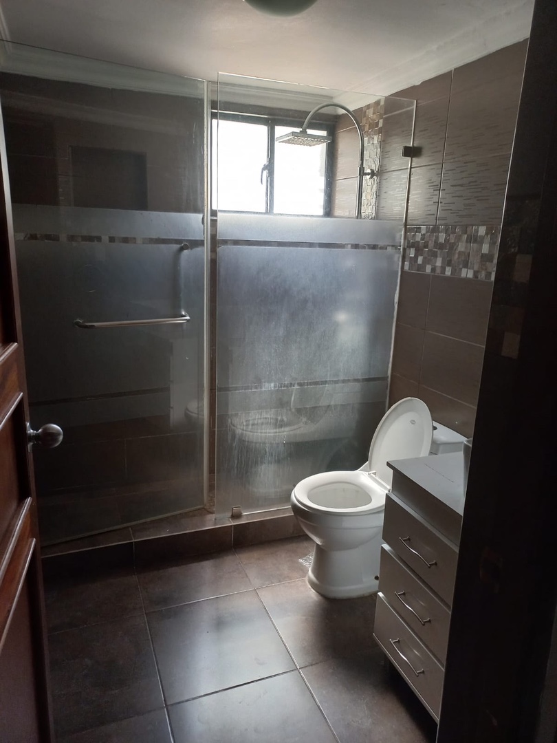 apartamentos - Apartamento en venta en Urbanización Fernandez a una esquina de la av. Churchill 1