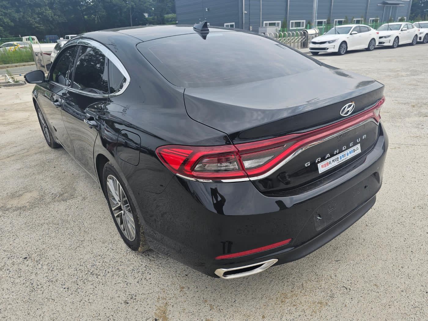 carros - HYUNDAI GRANDEUR 2018 NEGRODESDE: RD$870,100.00 5