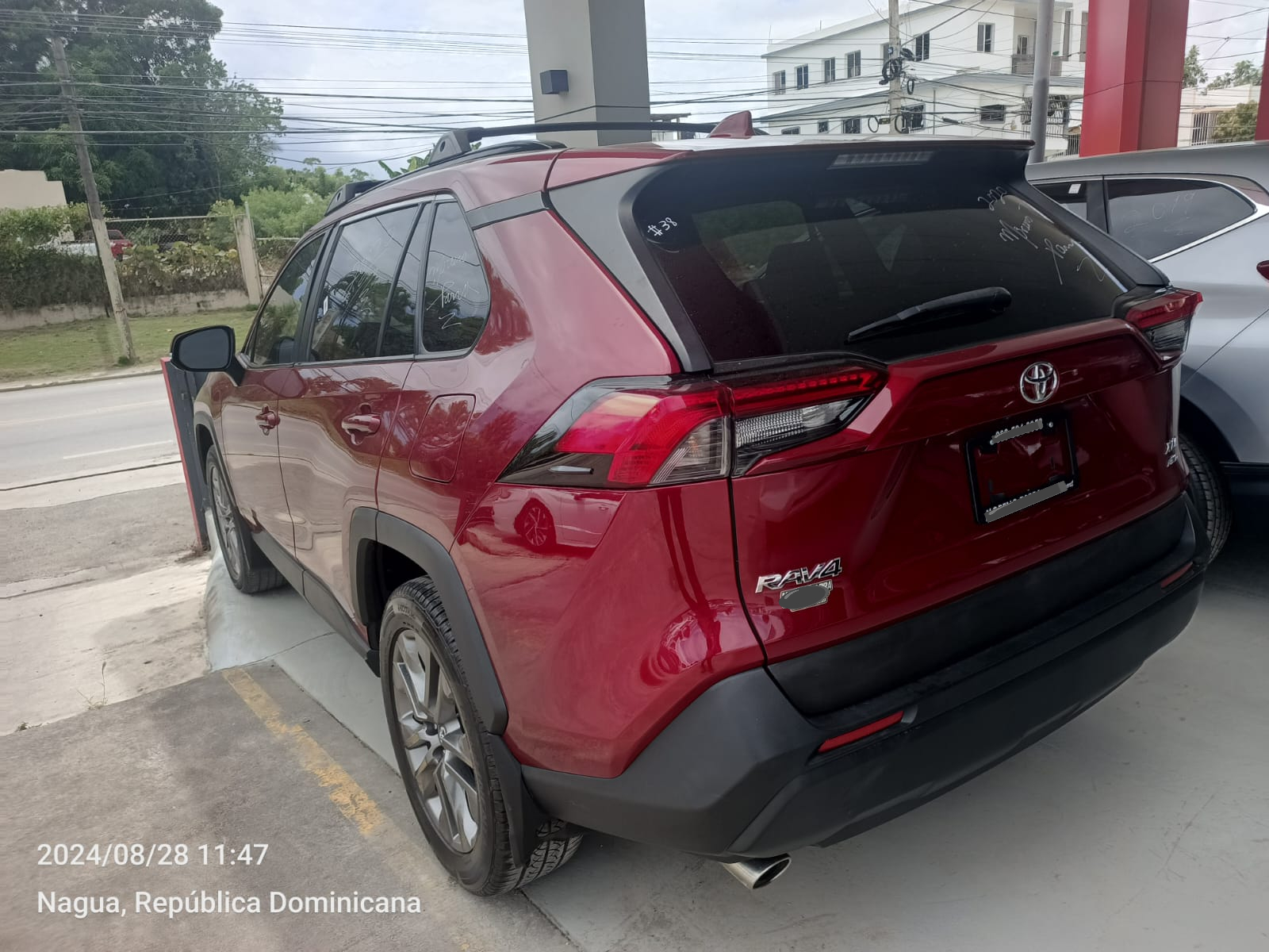 jeepetas y camionetas - 2020 Toyota Rav4 XLE Premium 4x4  1