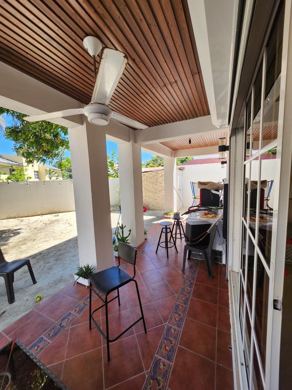 casas - Vendo casa individual en Los Rios , dos niveles ,  7