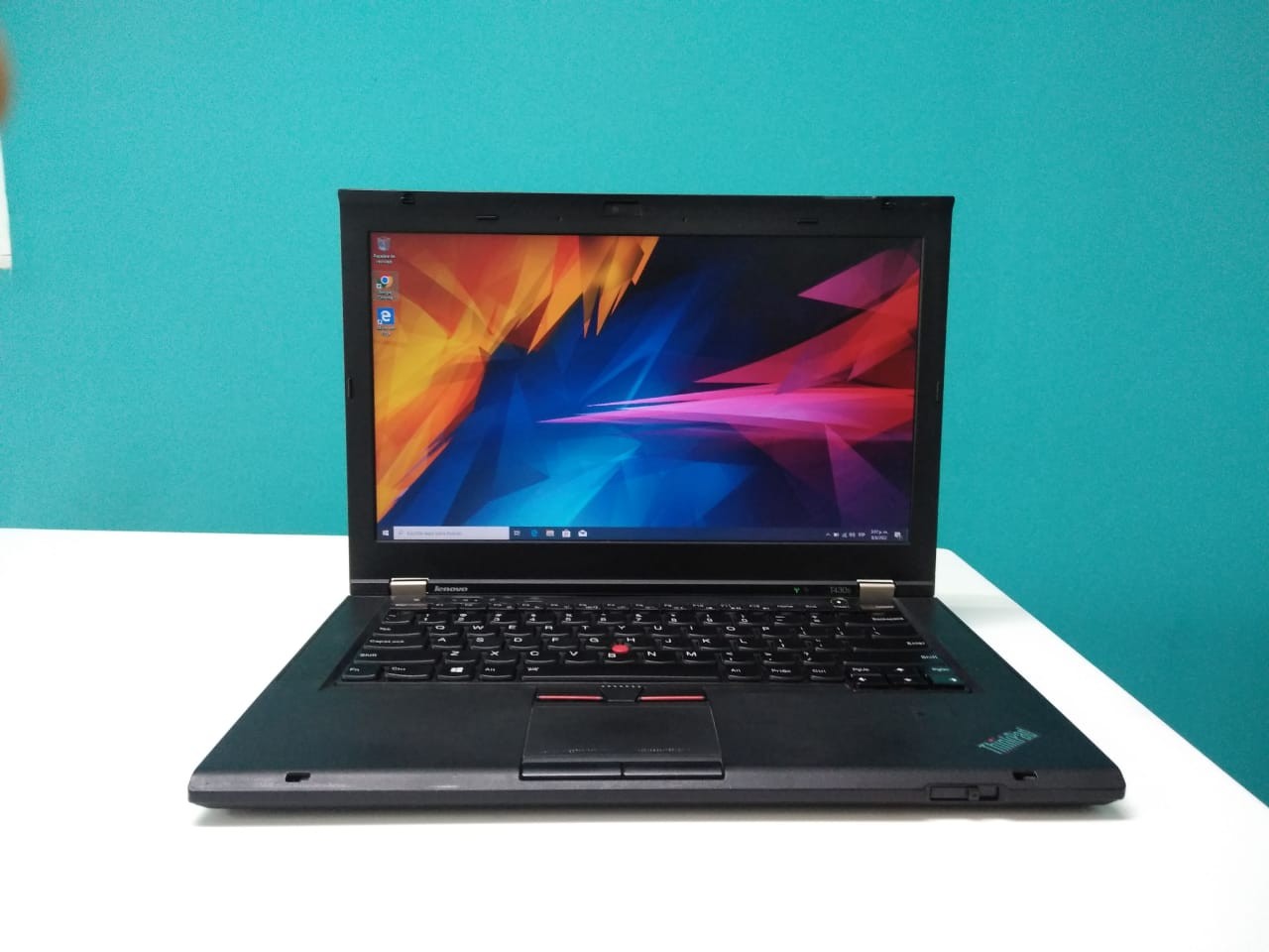 computadoras y laptops - Laptop LENOVO ThinkPad T430s Core i5 VGA 250GB4GB RAM 3era Generacion 14 Pulgad 0