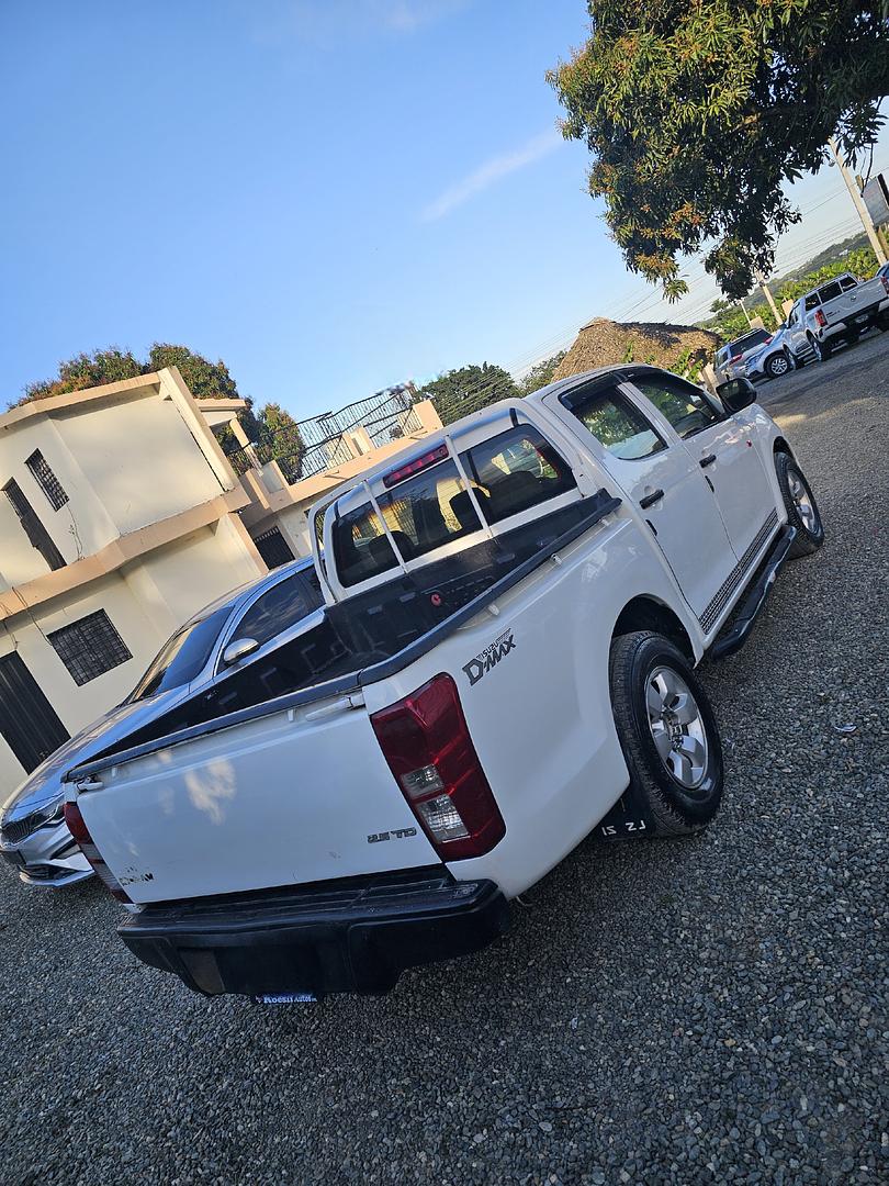 jeepetas y camionetas - Isuzu Dmax 2013 mecánica.
 3