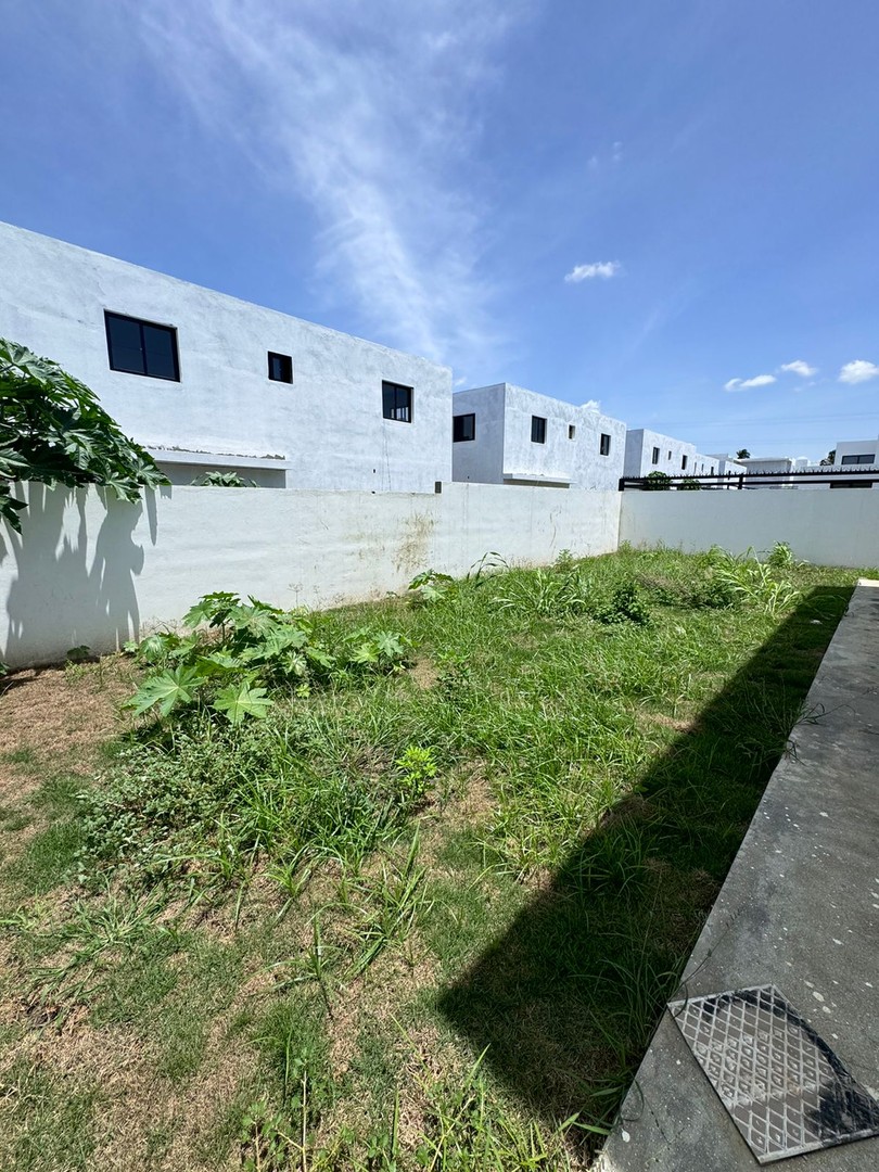 casas - CASA EN VENTA A MINUTOS DEL AEROPUERTO CIBAO. 3