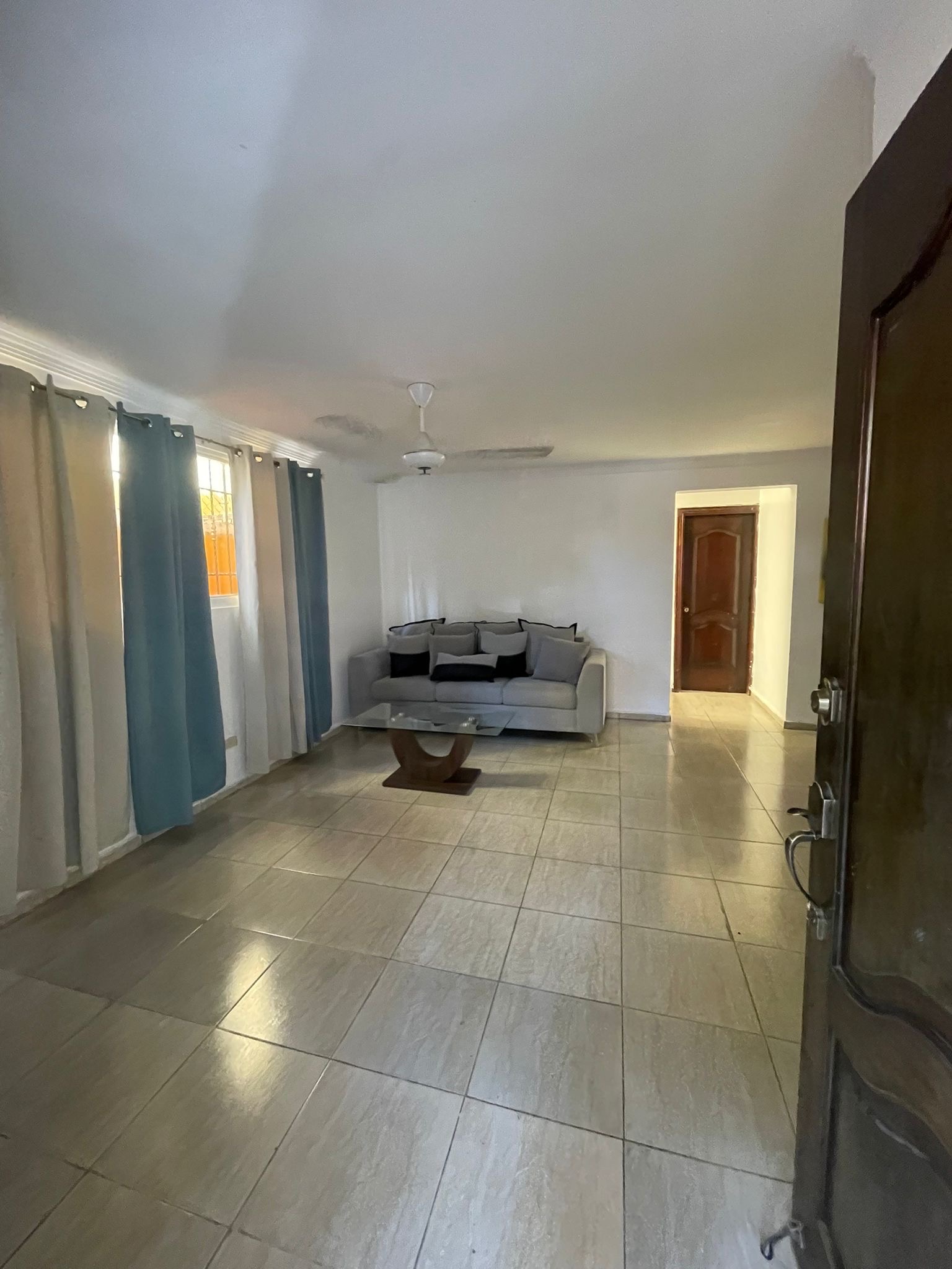 casas - venta de casa en la autopista de san Isidro Santo Domingo este  6