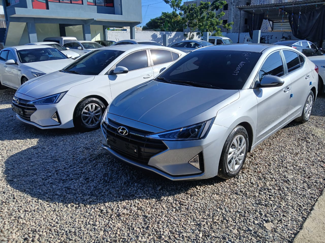 carros - VENDO HYUNDAI AVANTE 2020 INICIAL 150,000 FINANCIA