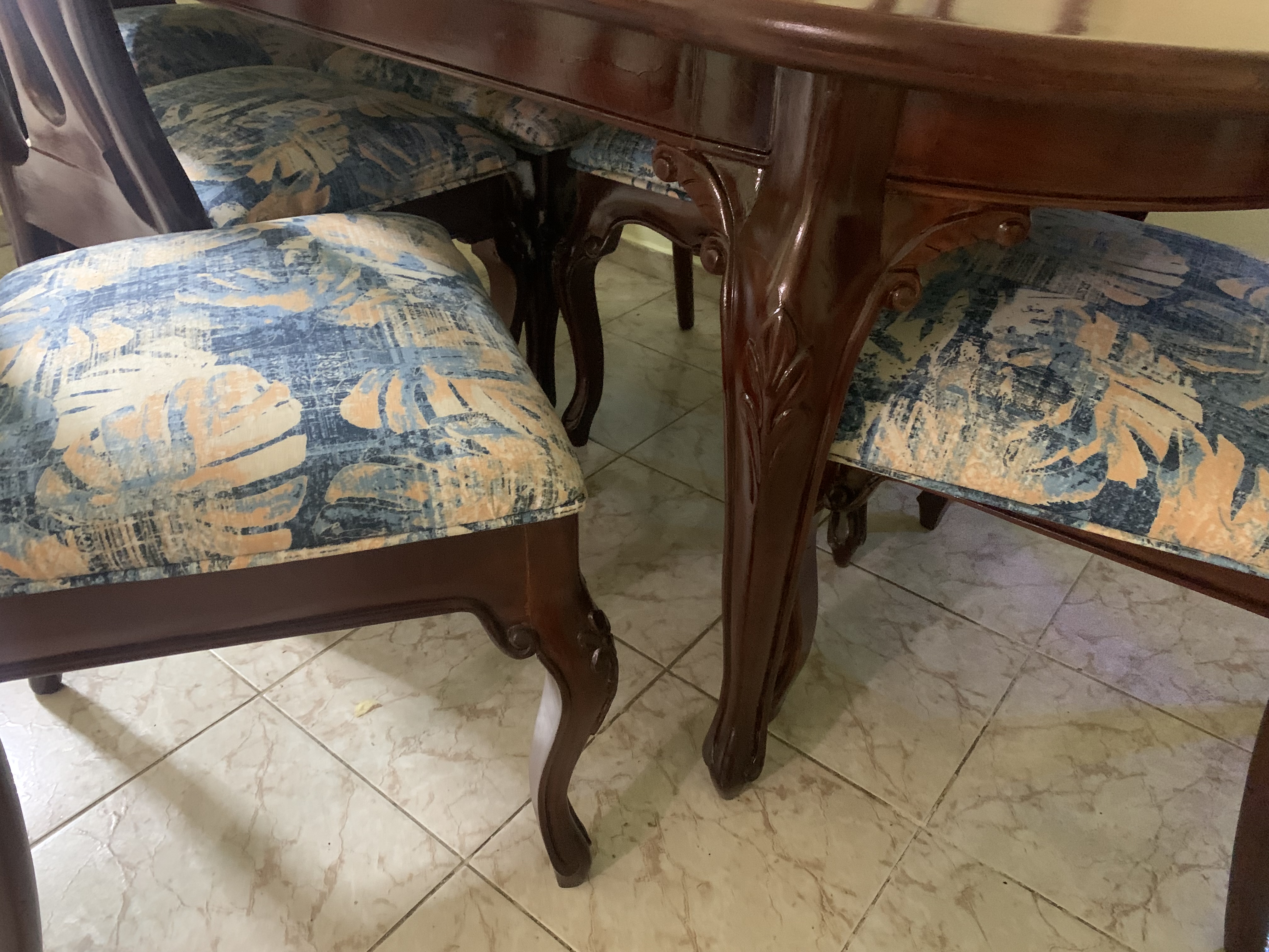 muebles y colchones - Comedor de Caoba 17500 4