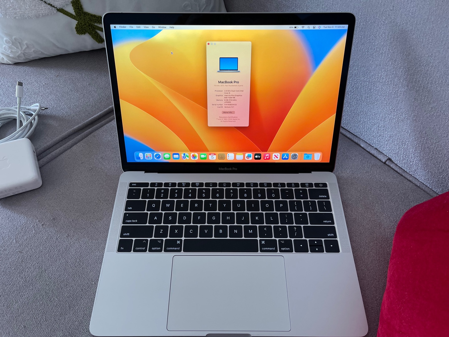 computadoras y laptops - MacBook Pro 13” 2017 256GB SSD en Perfectas Condiciones 3