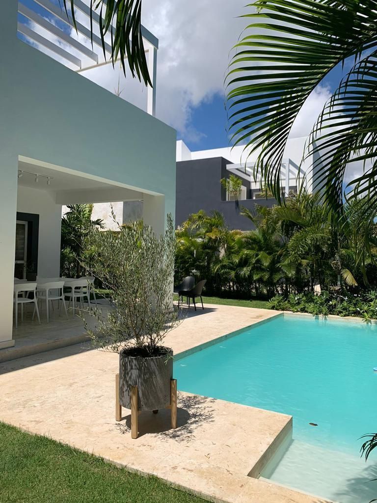 casas vacacionales y villas - Villa en Venta en Punta Cana Village 3 hab. 2