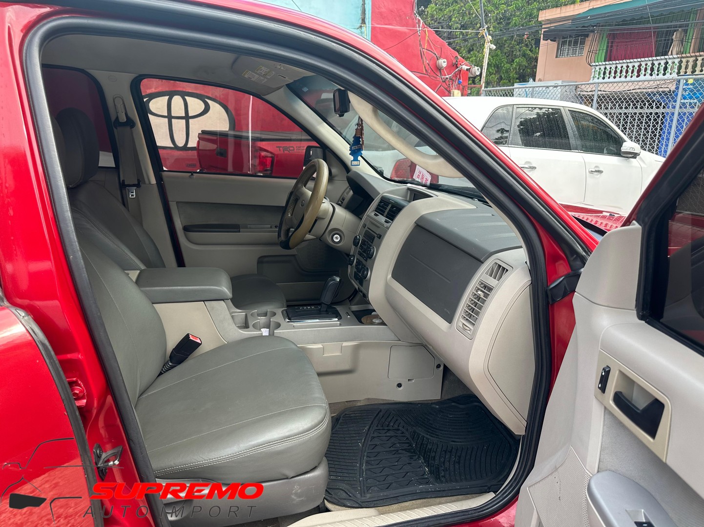 jeepetas y camionetas - FORD ESCAPE XLT 4X2 V4 2010 7