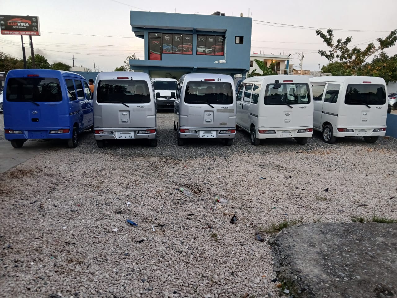 carros - VENDO DAIHATSU HIJET 2019 INICIAL 130000 4