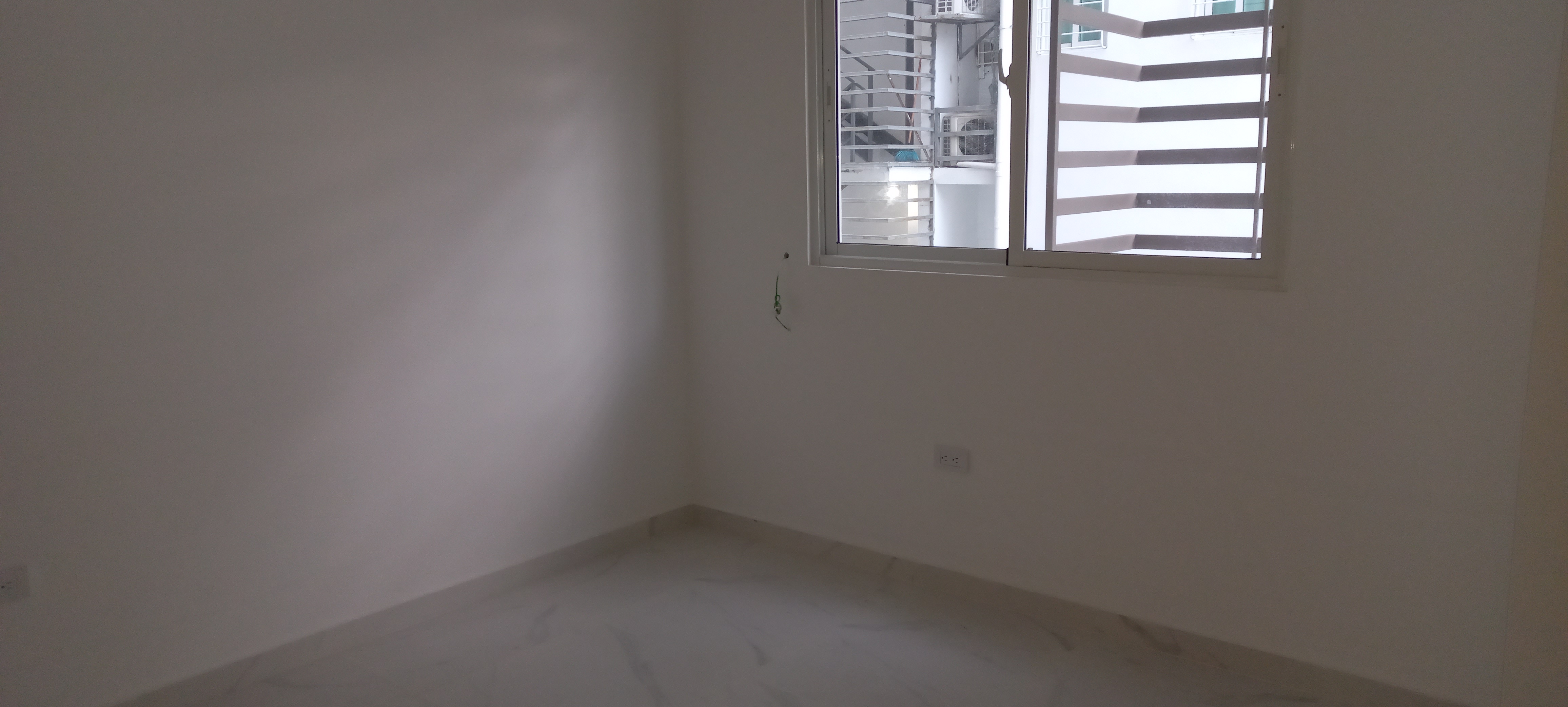 apartamentos - Alquilo 2 hab 125 M2. Evaristo Morales 4