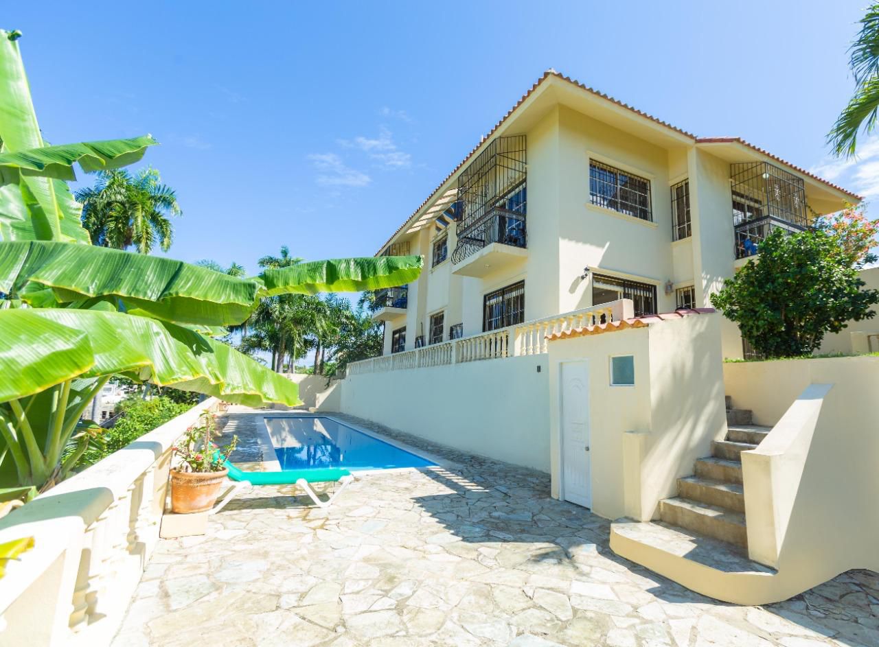 casas - CASA DE VENTA EN RESIDENCIAL DE PUERTO PLATA