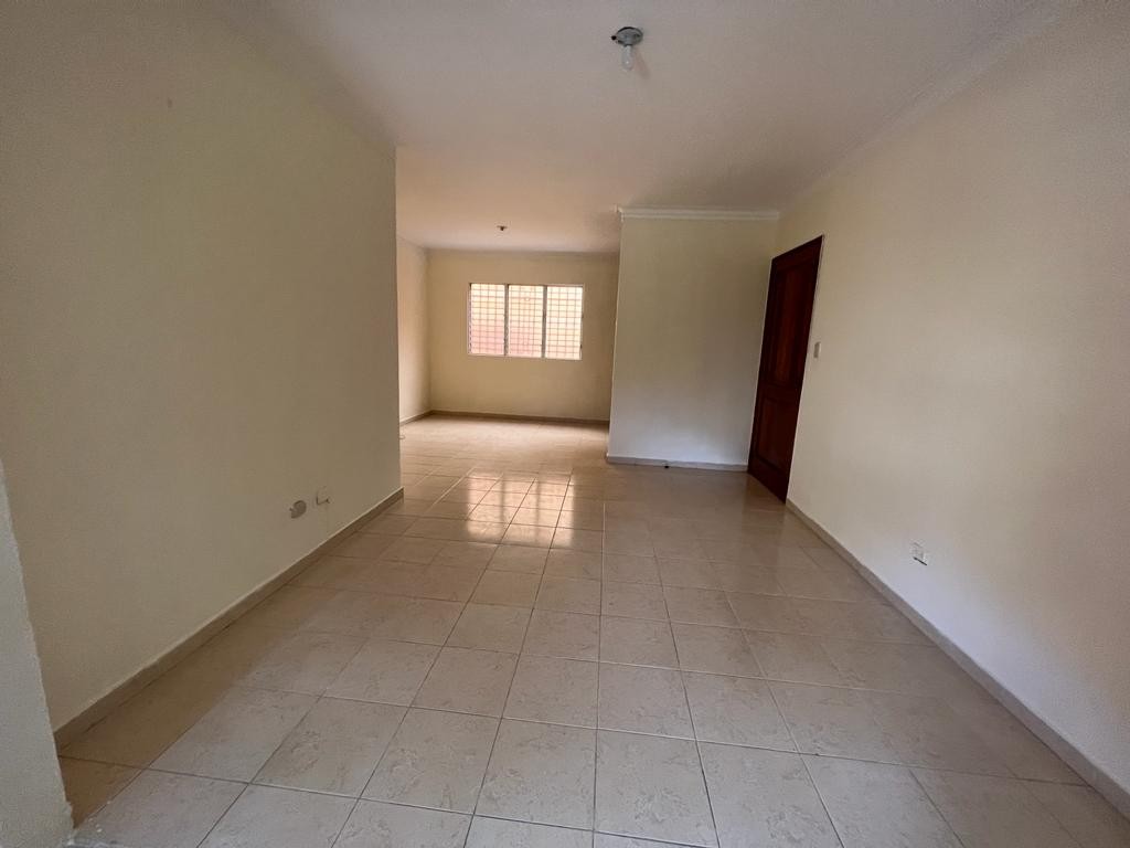 apartamentos - Vendo apto en CIUDAD REAL II, 2do nivel.  9