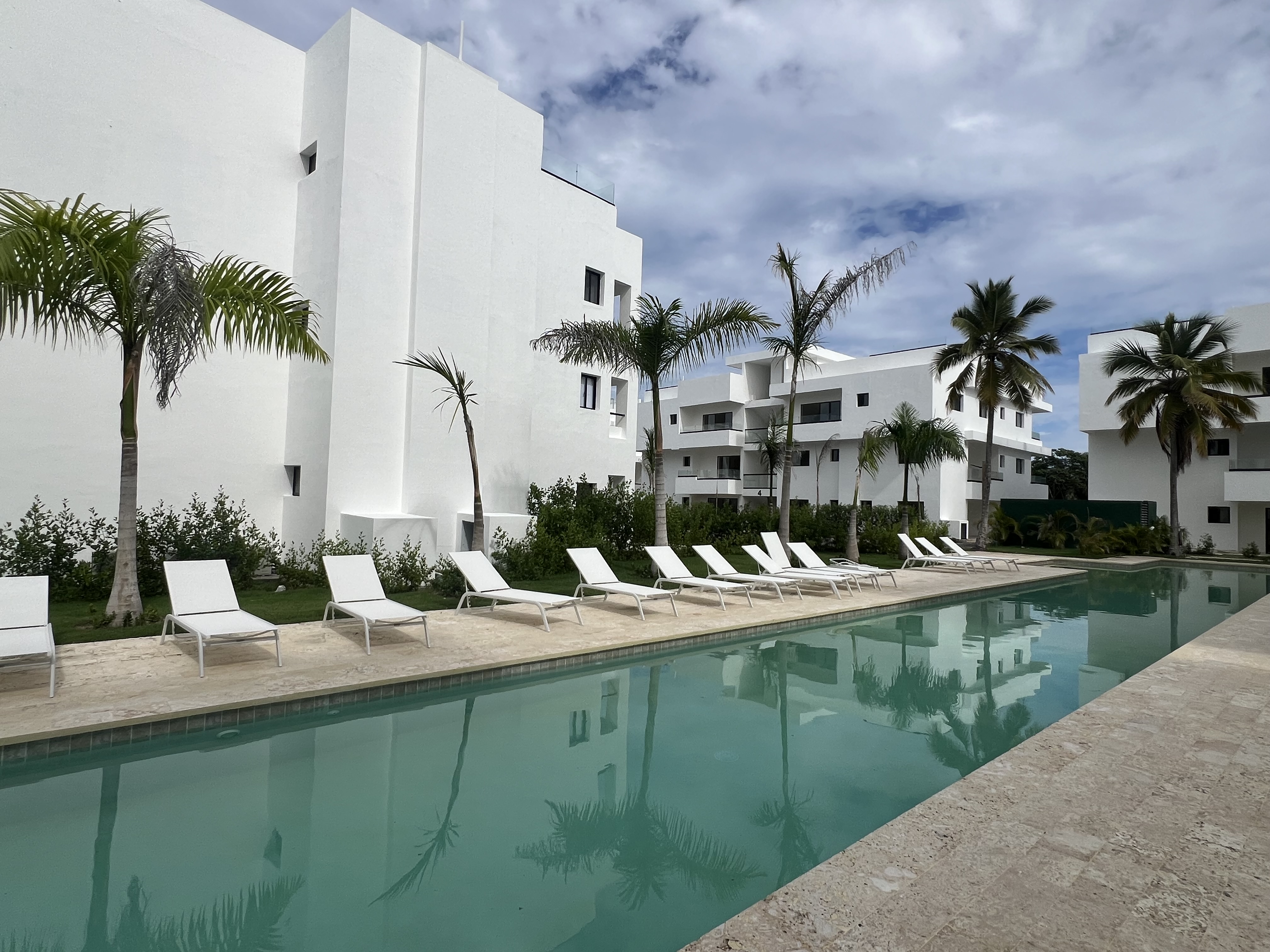 apartamentos - Renta Nuevo Apartamento con swim up White Sands Ba 5