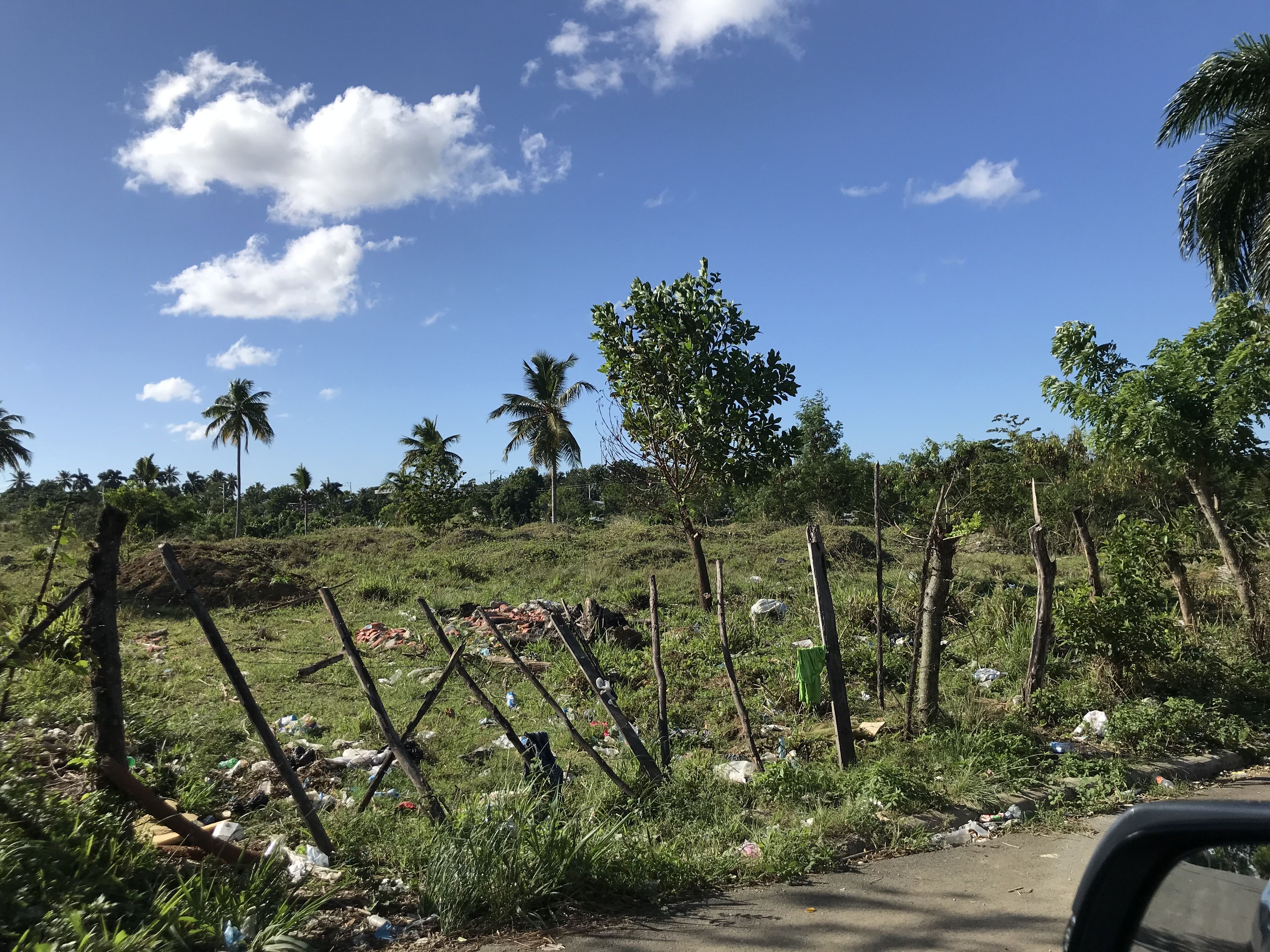 solares y terrenos - Terreno en la Guayiga de 49,456 metros en venta 1