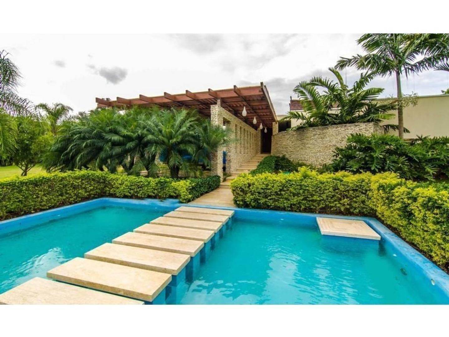 casas vacacionales y villas - Villa de dos niveles en  Casa De Campo  2