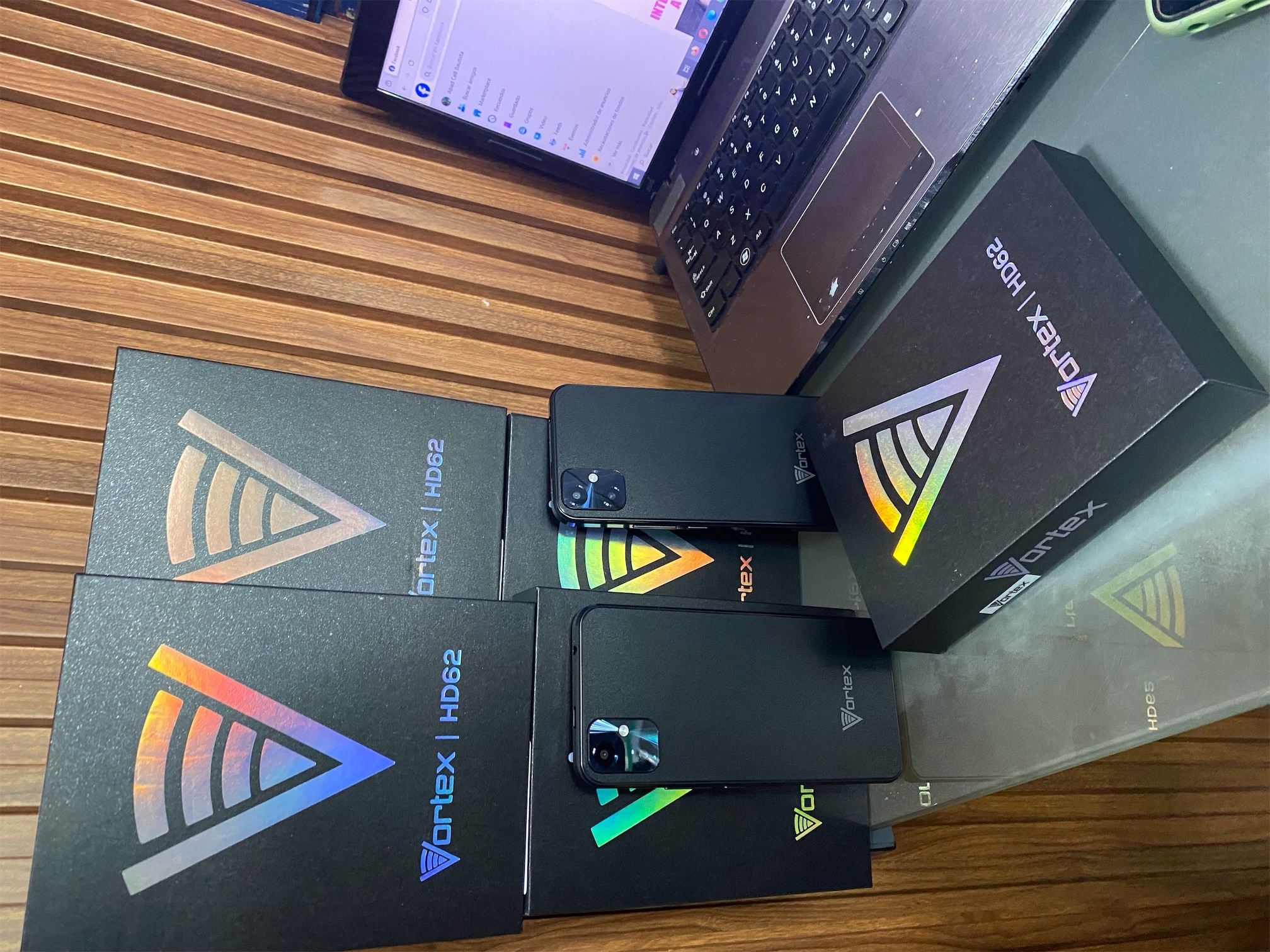 celulares y tabletas - Vortex HD62 32GB dual sim