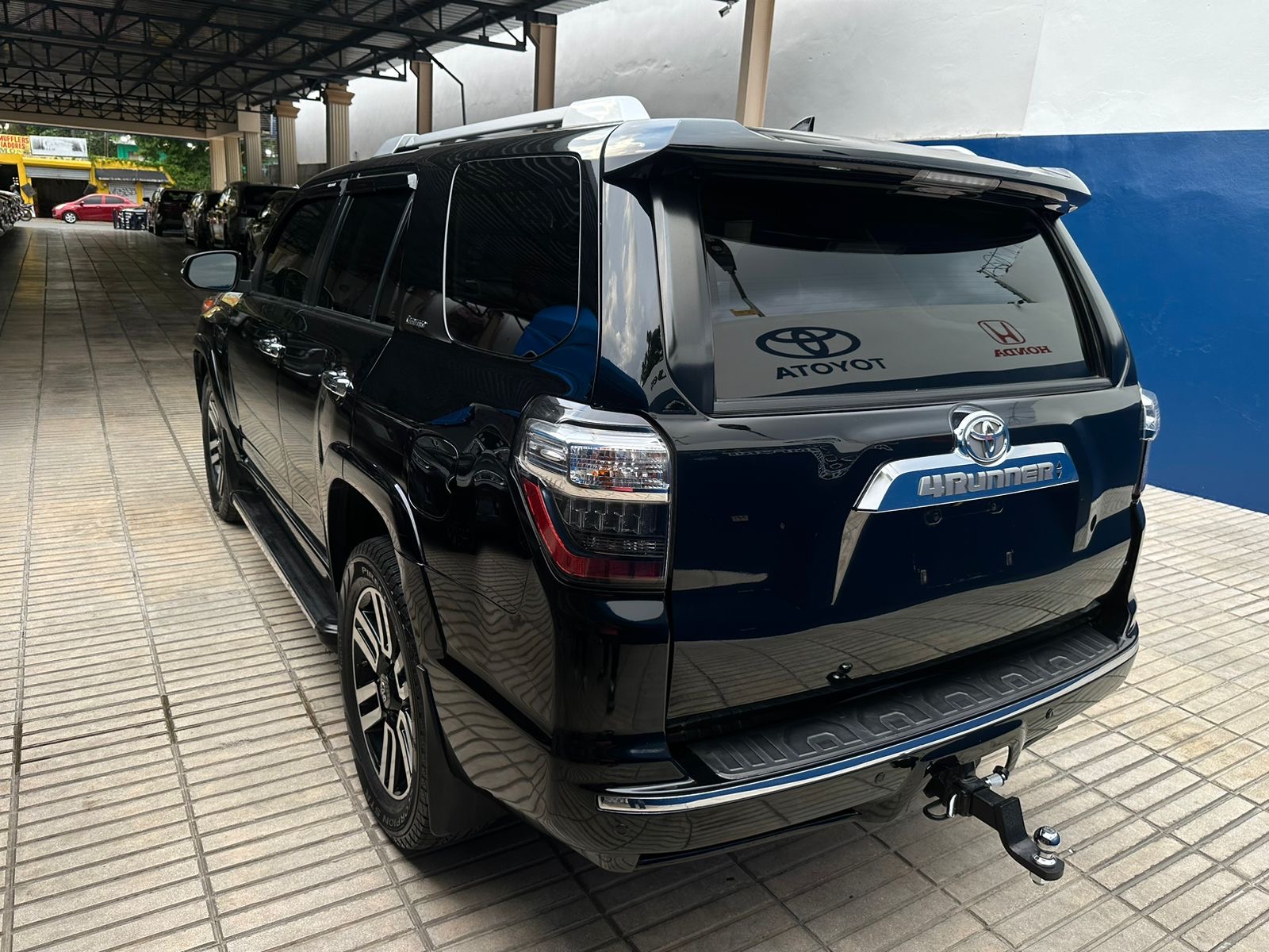 jeepetas y camionetas - 2015 Toyota 4 Runner Limited 4x4 Americana  3