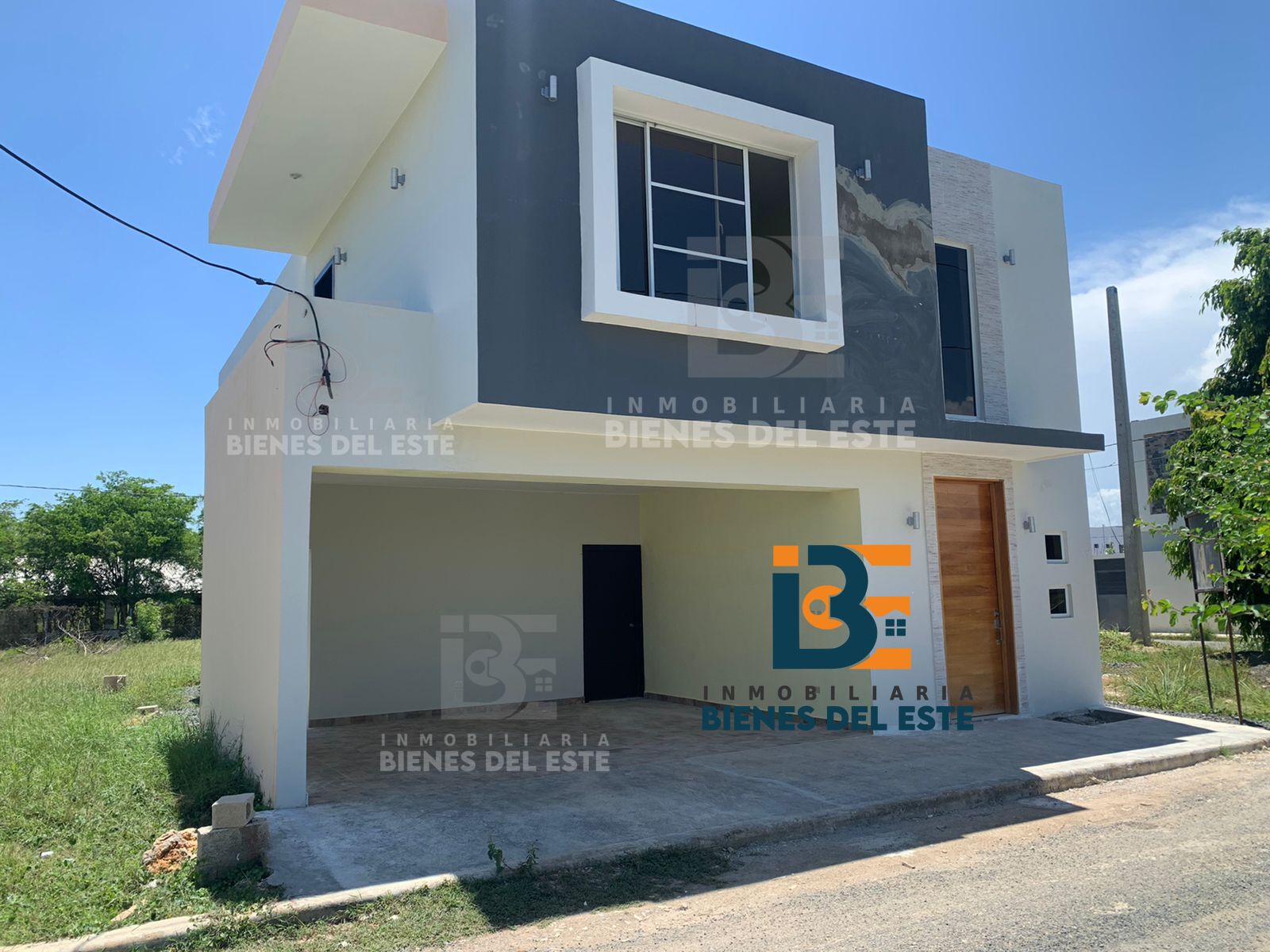 casas - Se Vende Esta Casa mas solar  9