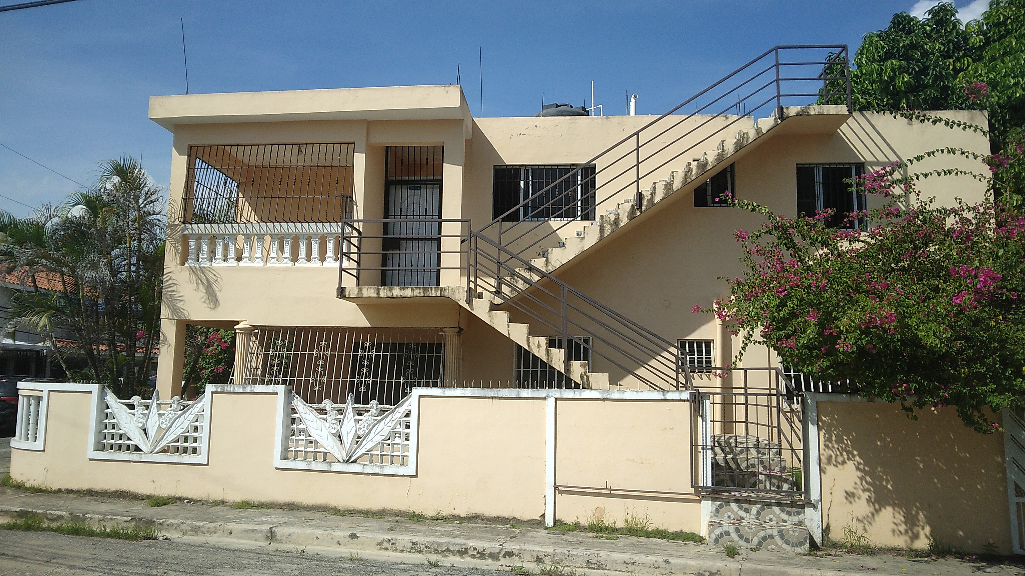 casas - Casa Segundo Nivel autopista San Isidro ( S. Domingo Este )