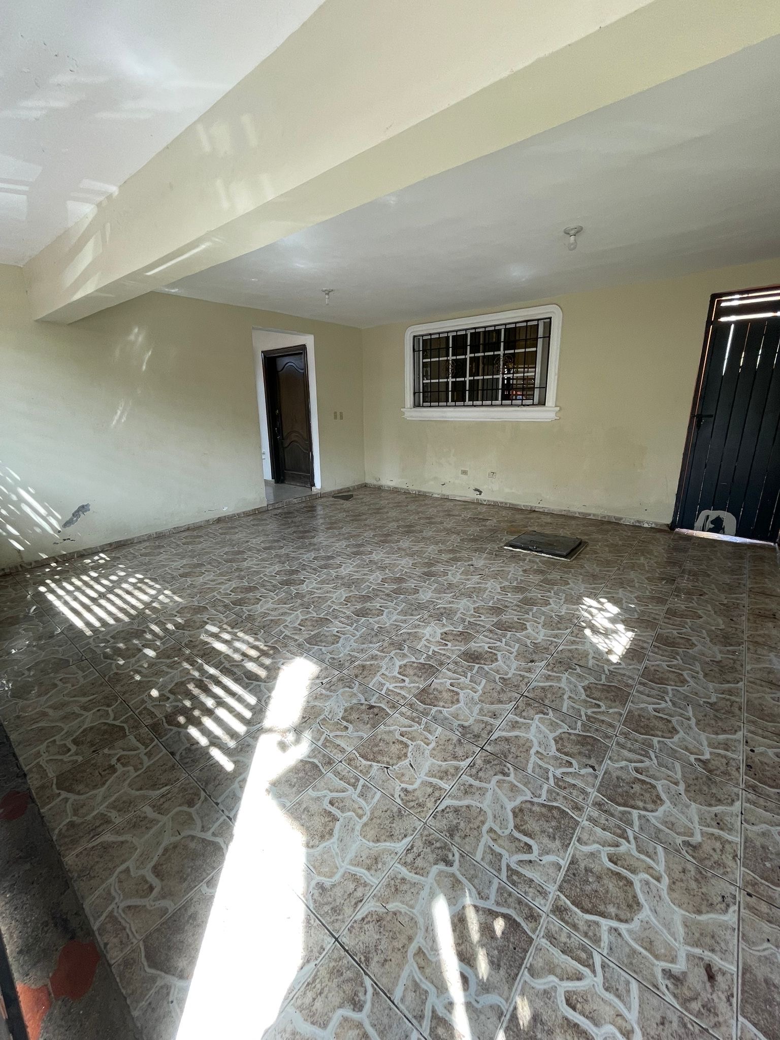 casas - venta de casa en la autopista de san Isidro Santo Domingo este  5