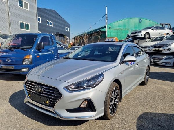 carros - HYUNDAI SONATA NEW RISE  2018 GRISDESDE:$700,000-Automático