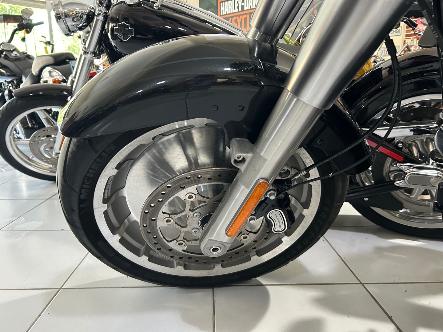 motores y pasolas - Harley Davidson Fat Boy 114 año 2018 3